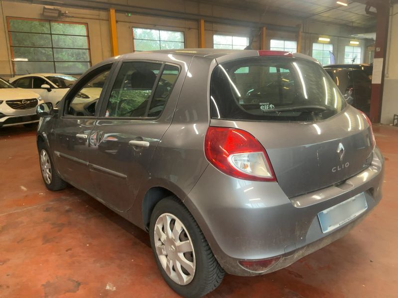 Renault Clio 1.2 Collection Zen — zdjęcie 3
