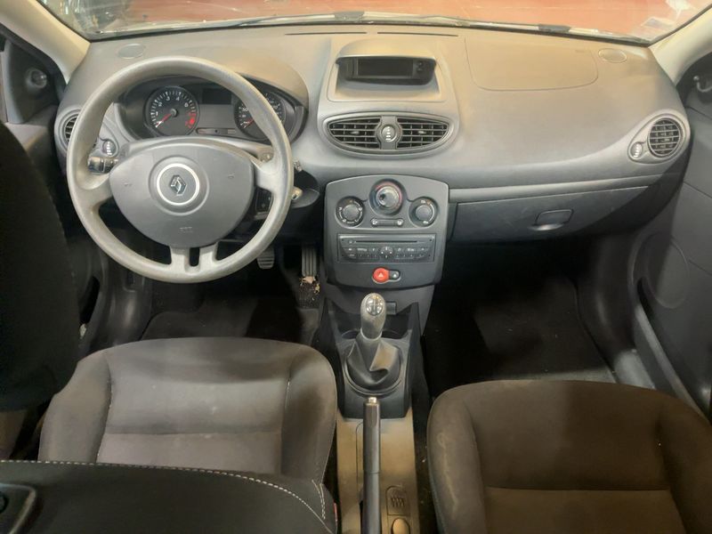 Renault Clio 1.2 Collection Zen — zdjęcie 12