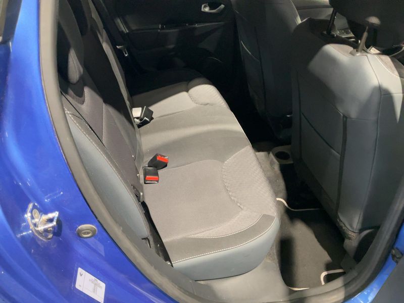 Renault Clio 1.5 dCi Energy Intens — zdjęcie 14