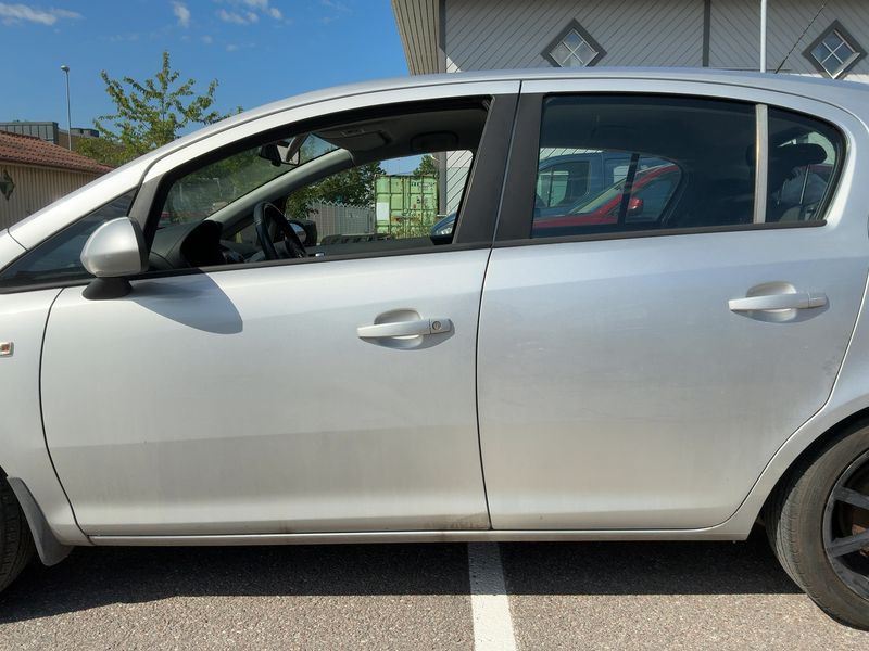 Opel Corsa 1.3 CDTI Edition 2012 – снимка 4