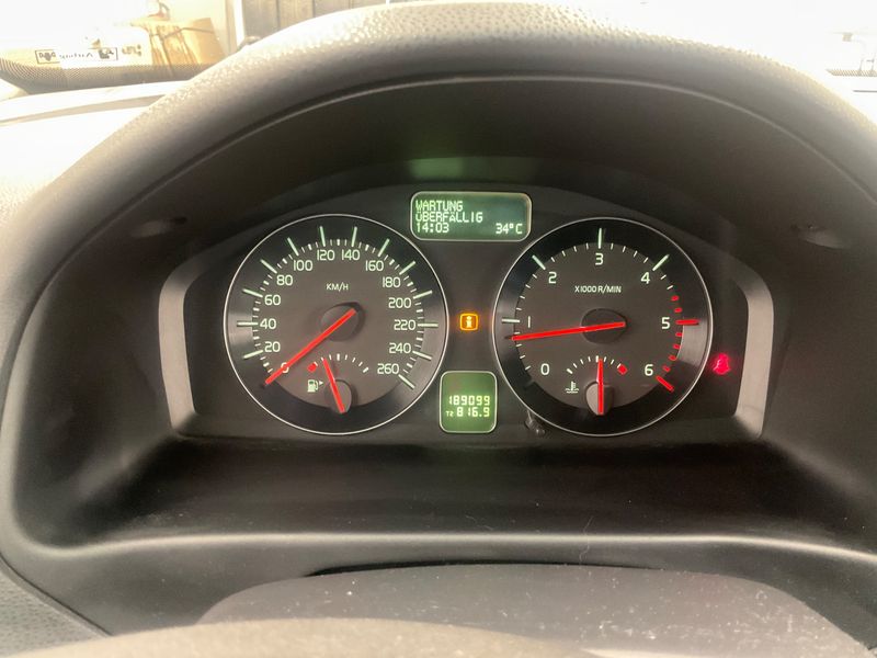 Volvo C30 2.0 D3 Momentum — zdjęcie 4