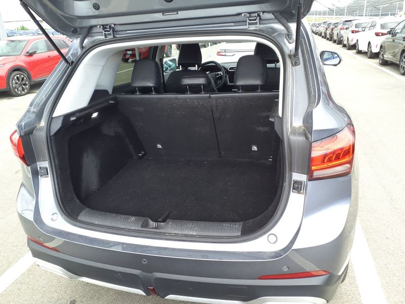 MG ZS 1.5 T-GDI Plug-in Hybrid Luxury — zdjęcie 9
