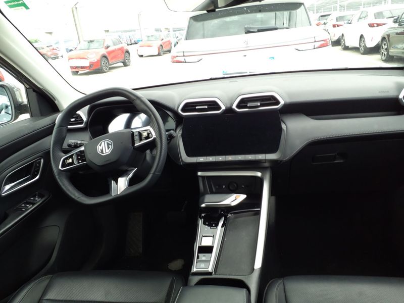 MG ZS 1.5 T-GDI Plug-in Hybrid Luxury — zdjęcie 11
