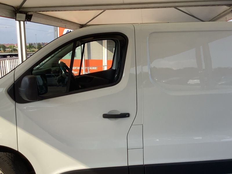 Renault Trafic 1.6 dCi L1H1 2,7t Komfort — zdjęcie 4