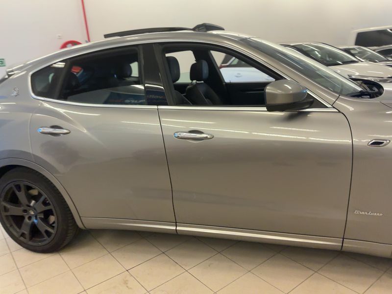 Maserati Levante 3.0 V6 Diesel GranLusso — zdjęcie 7