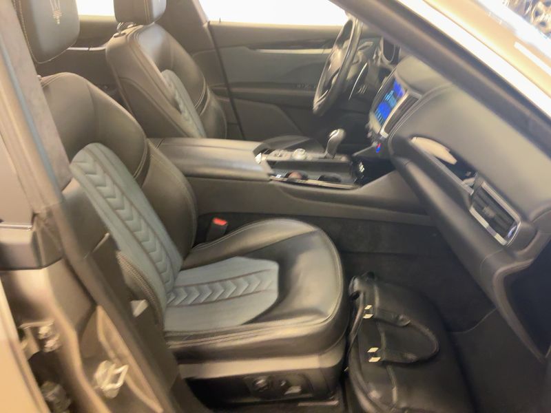 Maserati Levante 3.0 V6 Diesel GranLusso — zdjęcie 11