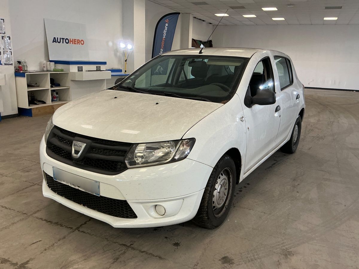 Dacia Sandero 2015