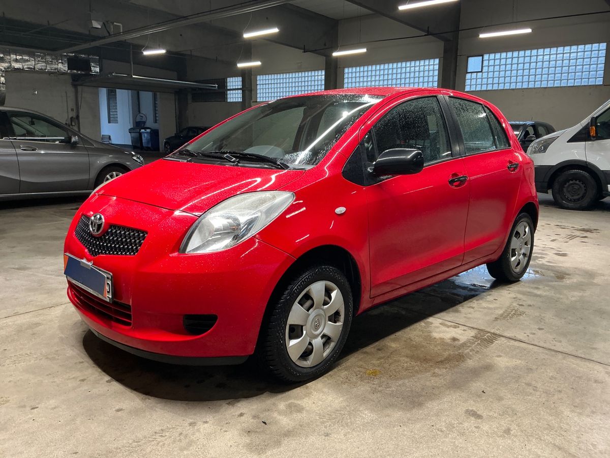 Toyota Yaris 1.0 VVT-i Cool
