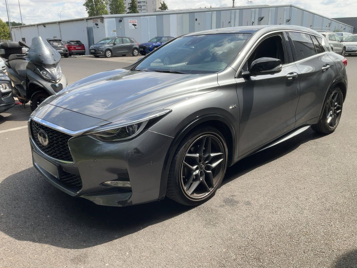 Infiniti Q30 d'occasion