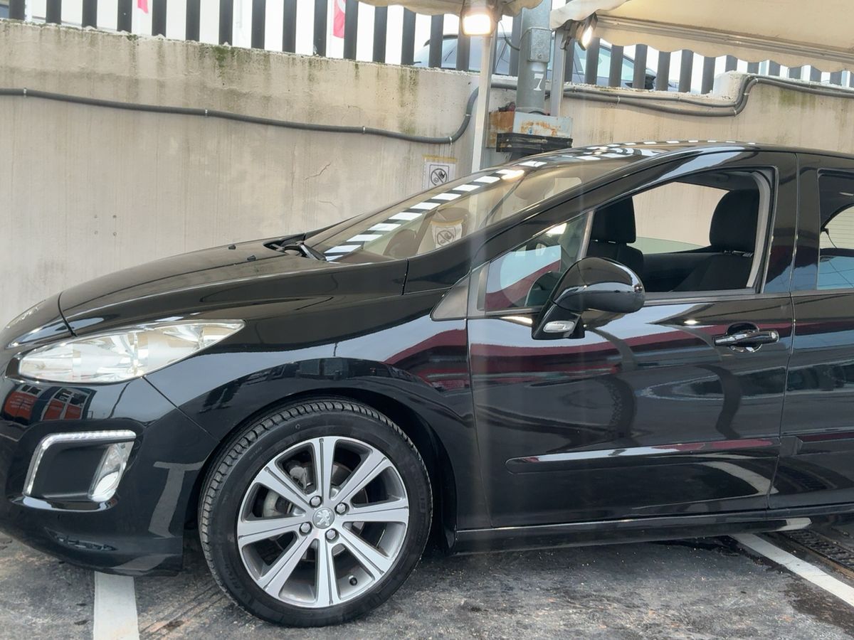 Peugeot 308 1.6 e-HDi Allure