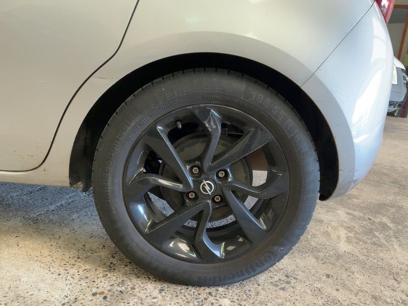 Opel Corsa 1.4 Color Edition 2018 – снимка 5