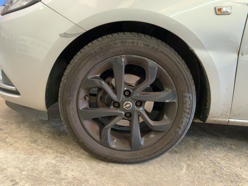 Opel Corsa 1.4 Color Edition 2018 – снимка 3