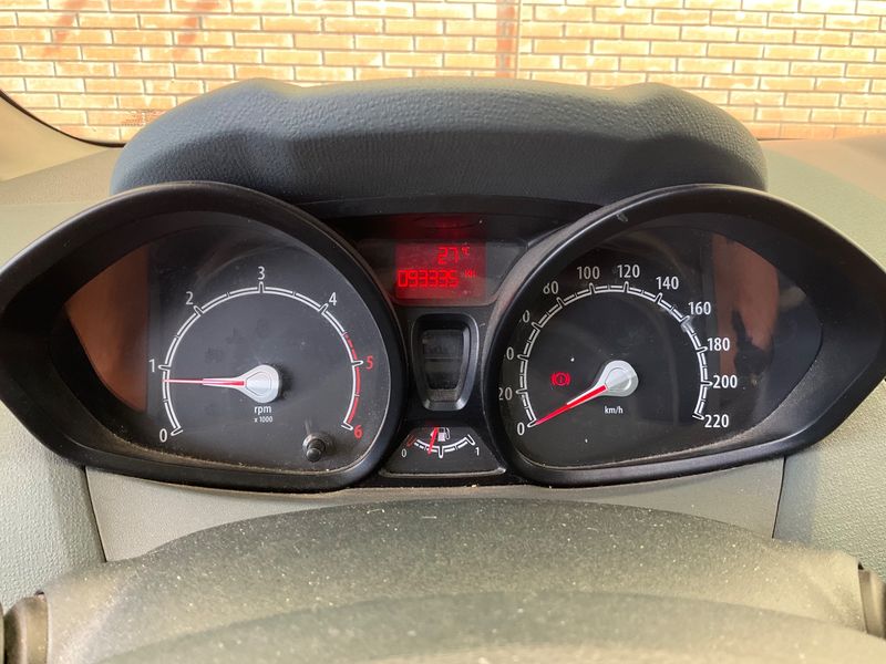Ford Fiesta 1.4 TDCi Trend — zdjęcie 4