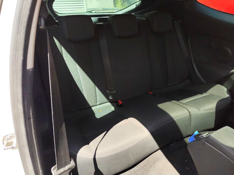 Renault Megane 1.9 dCi Dynamique — zdjęcie 14