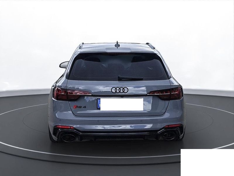Audi RS 4 2.9 TFSI quattro — zdjęcie 4