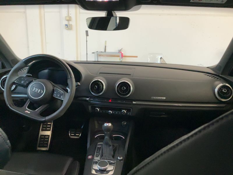 Audi RS 3 Sportback 2.5 TFSI quattro — zdjęcie 12