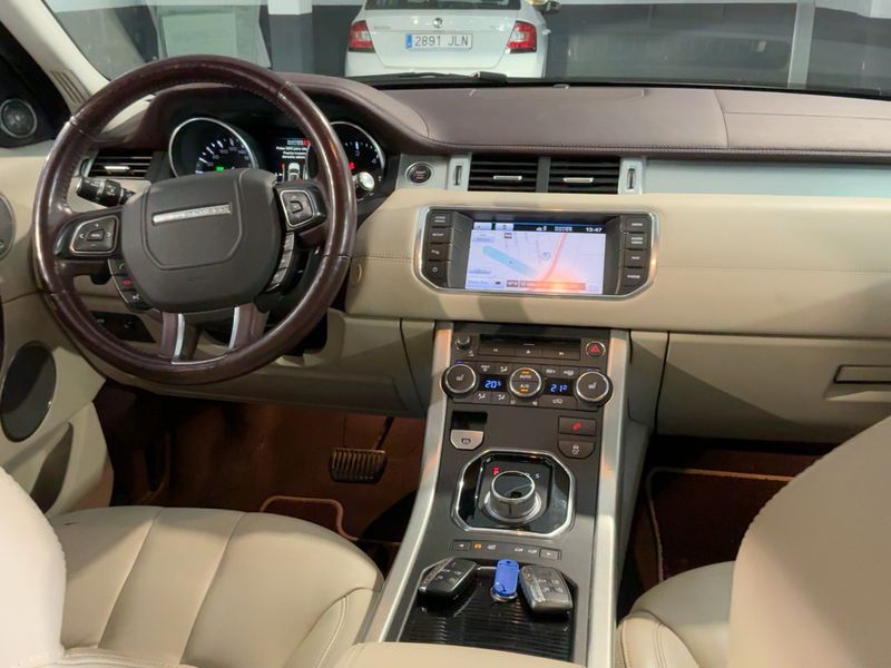 Land Rover Evoque 2.2 Sd4 Prestige — zdjęcie 12