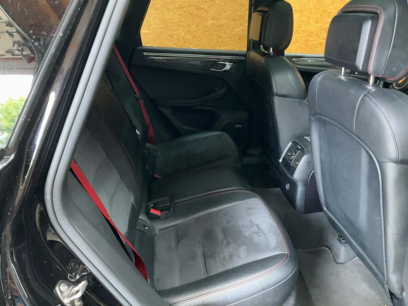 Porsche Macan Turbo Performance Paket — zdjęcie 14