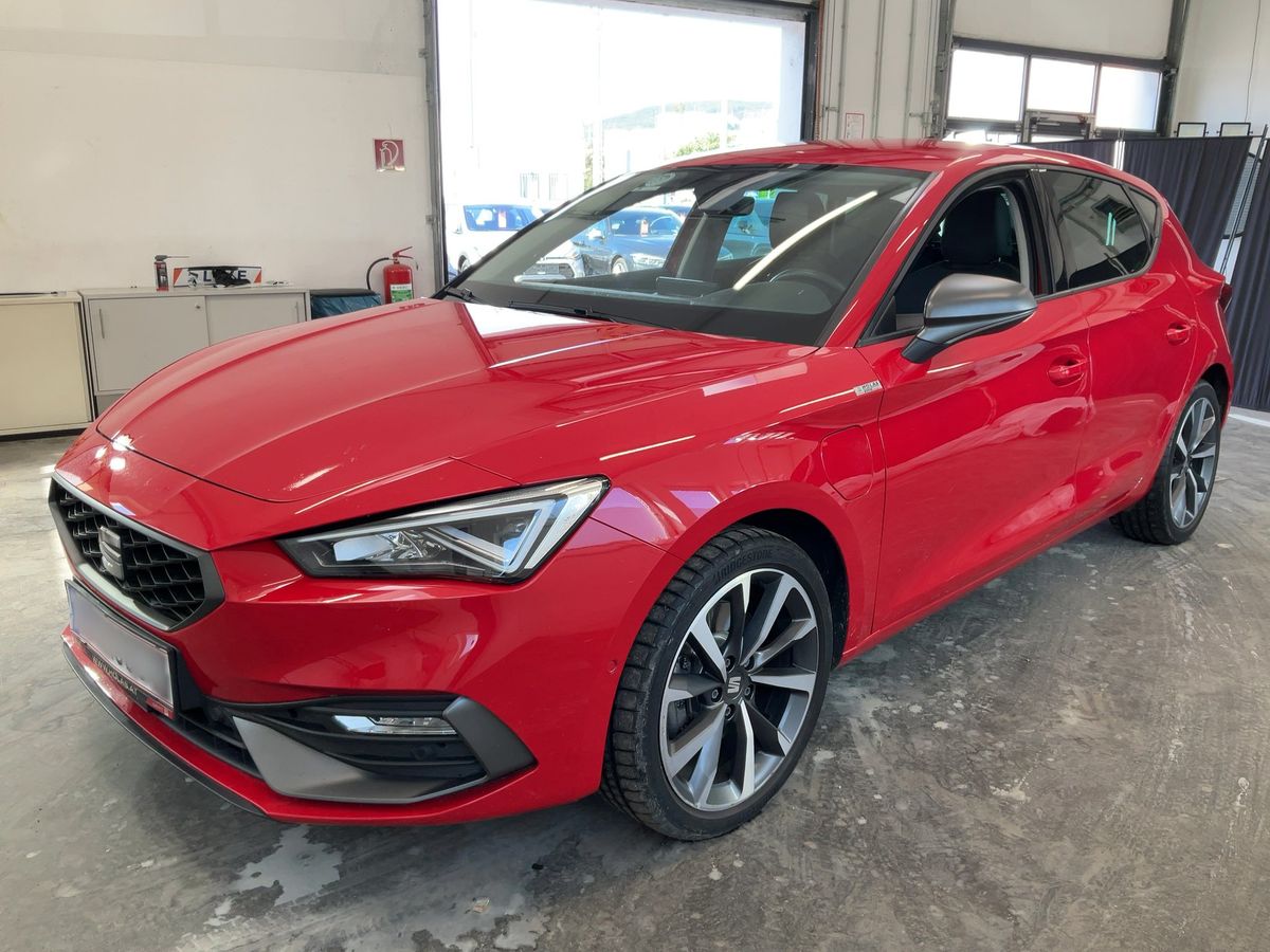 Seat Leon 2021 — photo 1