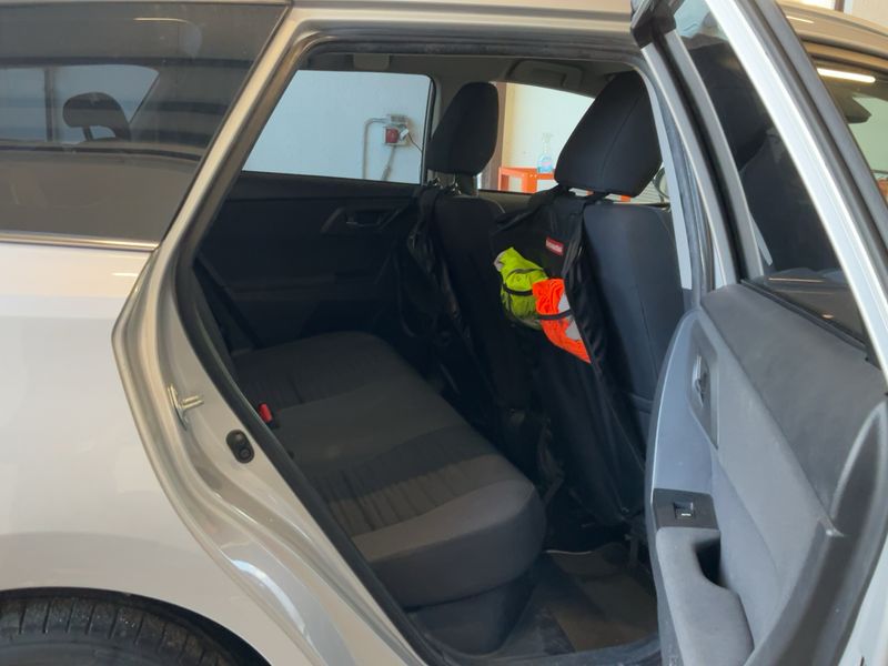 Toyota Auris Touring Sports 1.8 Hybrid Active — zdjęcie 14