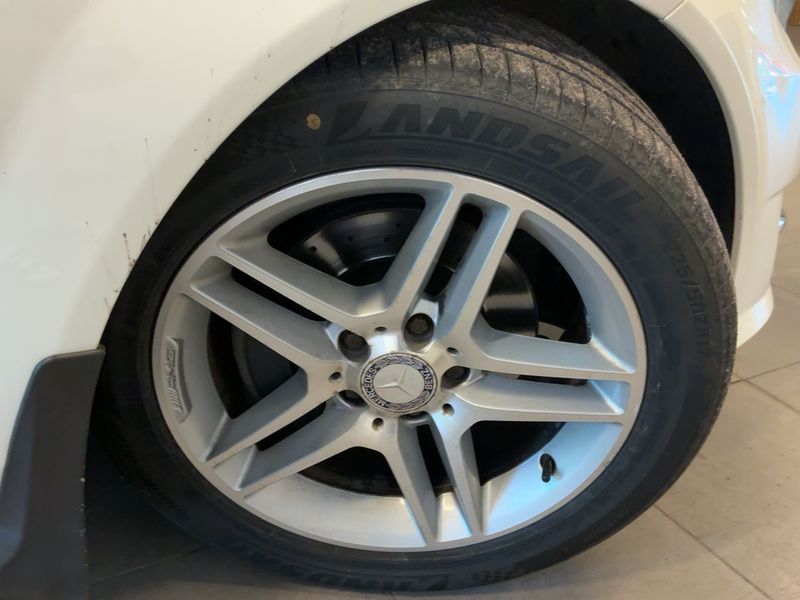 Mercedes-Benz C-Klasse C 220 CDI T BlueEfficiency Avantgarde 2012 – снимка 11