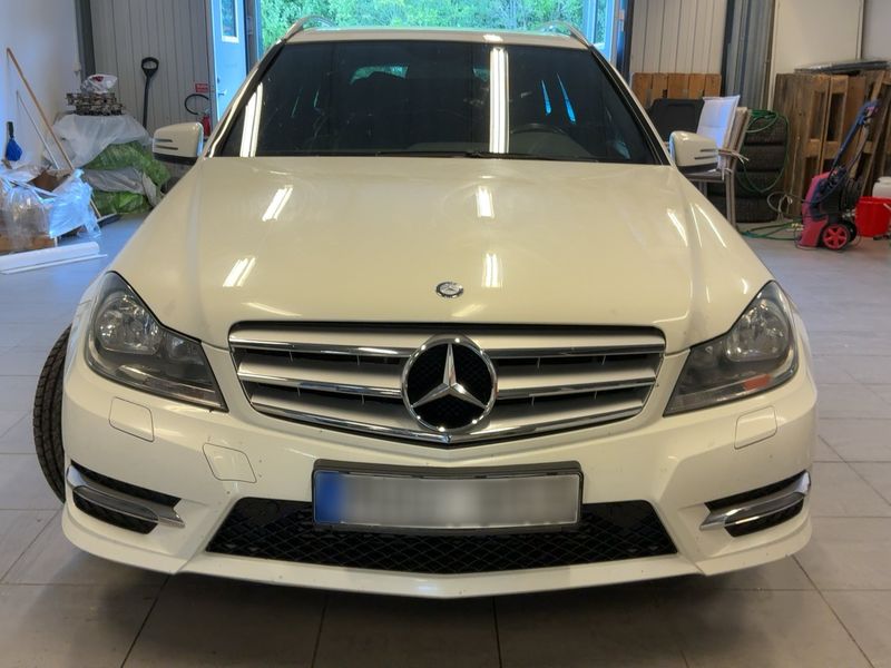 Mercedes-Benz C-Klasse C 220 CDI T BlueEfficiency Avantgarde — zdjęcie 9