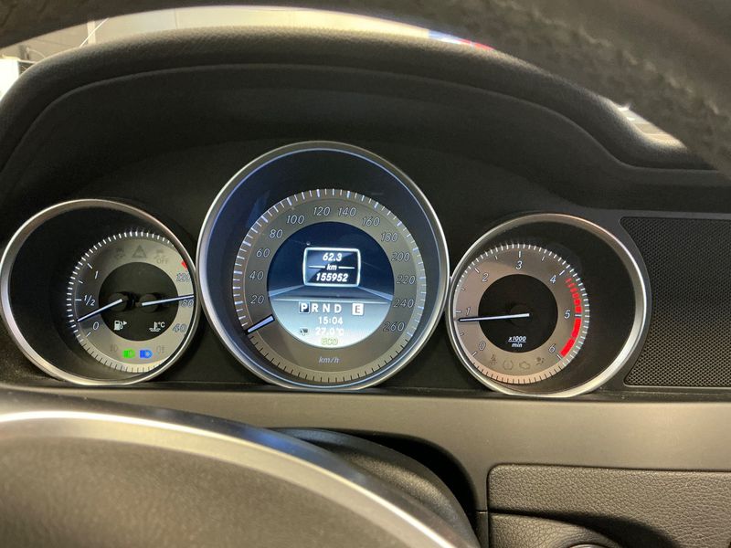 Mercedes-Benz C-Klasse C 220 CDI T BlueEfficiency Avantgarde — zdjęcie 13