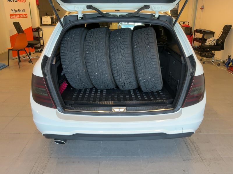 Mercedes-Benz C-Klasse C 220 CDI T BlueEfficiency Avantgarde — zdjęcie 10