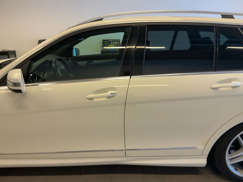 Mercedes-Benz C-Klasse C 220 CDI T BlueEfficiency Avantgarde — zdjęcie 4