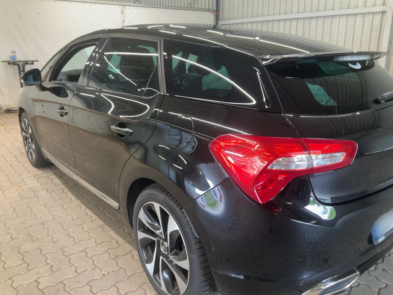 Citroen DS5 2.0 Blue-HDi SportChic — zdjęcie 3