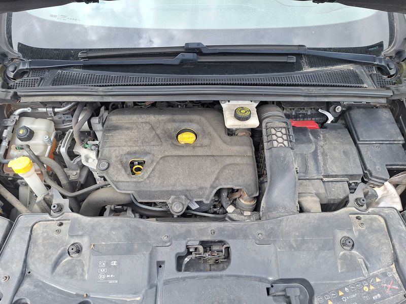 Renault Espace 1.6 dCi Energy Initiale Paris — zdjęcie 8