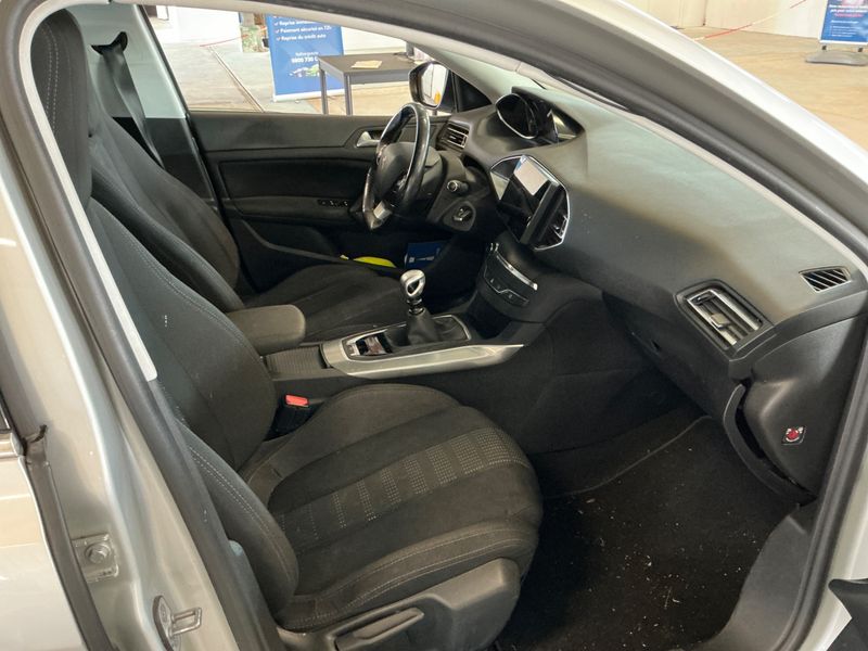 Peugeot 308 1.6 Blue-HDi Allure 2015 – снимка 3