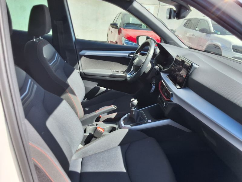Seat Arona 1.0 TSI FR — zdjęcie 10