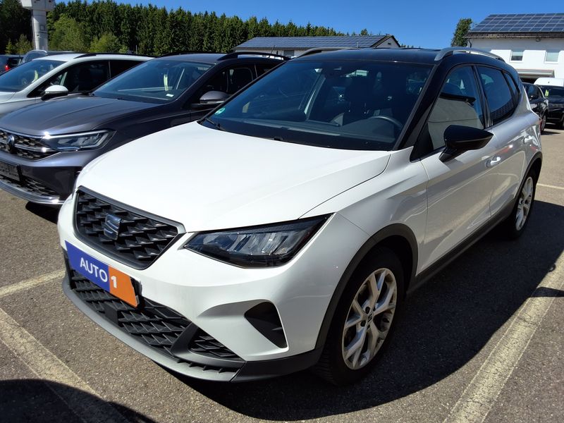 Seat Arona 1.0 TSI FR — zdjęcie 1