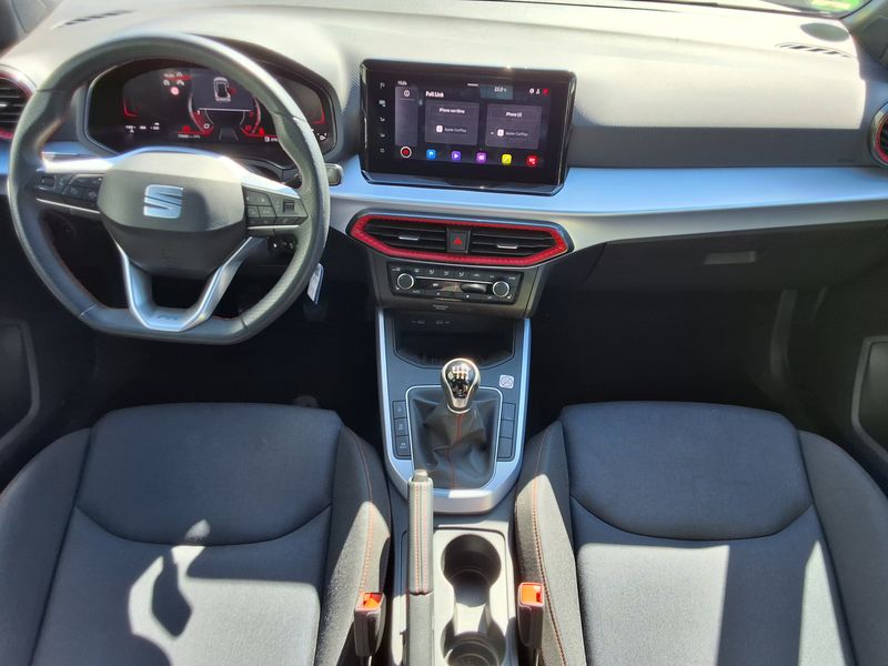 Seat Arona 1.0 TSI FR — zdjęcie 11
