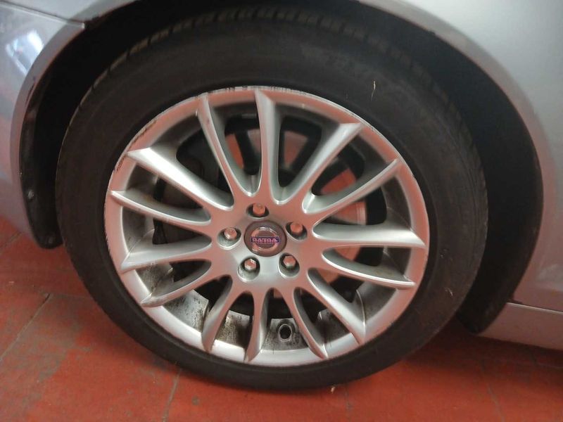 Volvo C70 2.4 Kinetic — zdjęcie 25