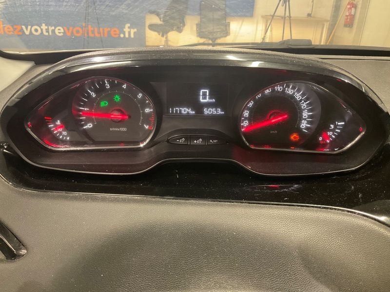 Peugeot 208 1.2 VTi Active — zdjęcie 4