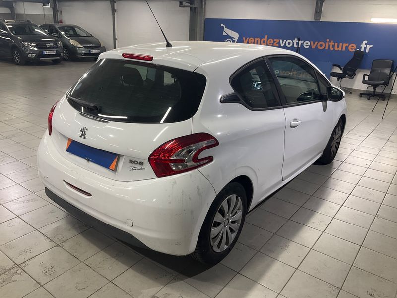 Peugeot 208 1.2 VTi Active — zdjęcie 2