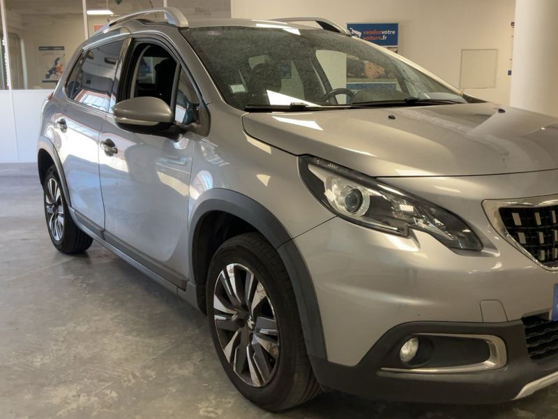 Peugeot 2008 1.2 PureTech Allure 2019 – снимка 12