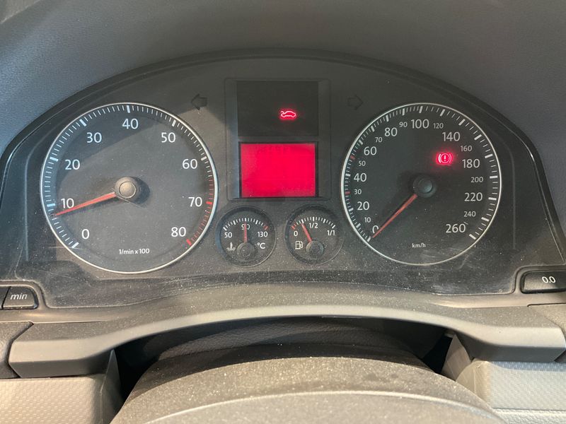 Volkswagen Golf V 1.6 Trendline — zdjęcie 4