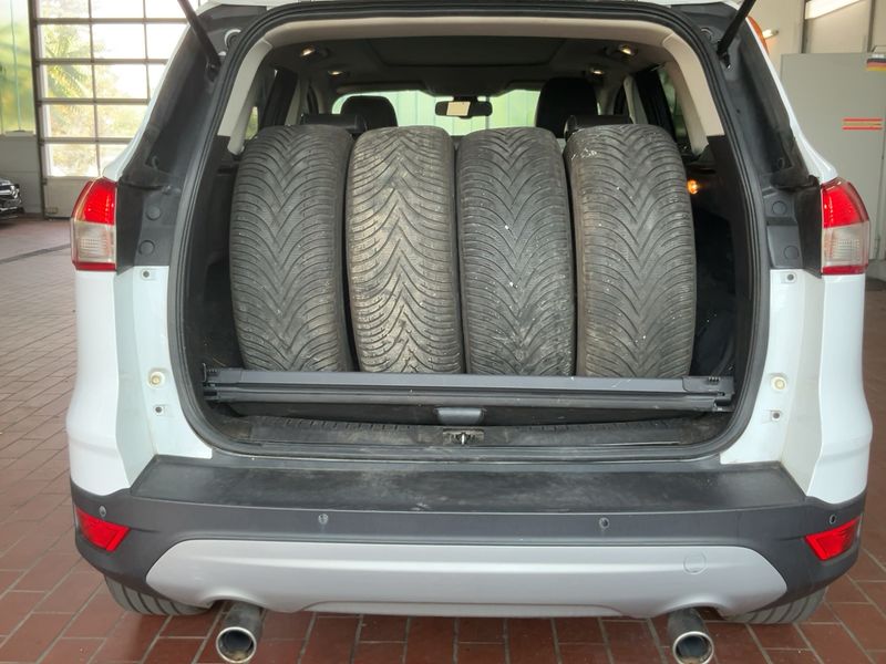 Ford Kuga 2.0 TDCi Titanium 2013 – снимка 16