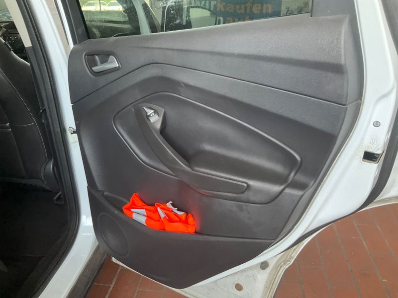 Ford Kuga 2.0 TDCi Titanium 2013 – снимка 26