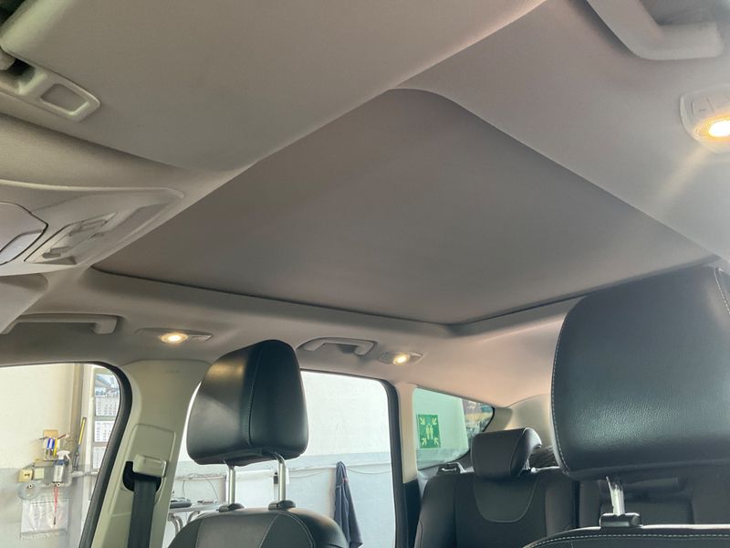 Ford Kuga 2.0 TDCi Titanium 2013 – снимка 37