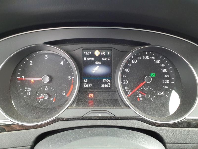 Volkswagen Passat Alltrack 2.0 TDI 4Motion — zdjęcie 11