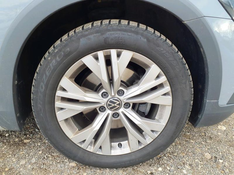 Volkswagen Passat Alltrack 2.0 TDI 4Motion — zdjęcie 24