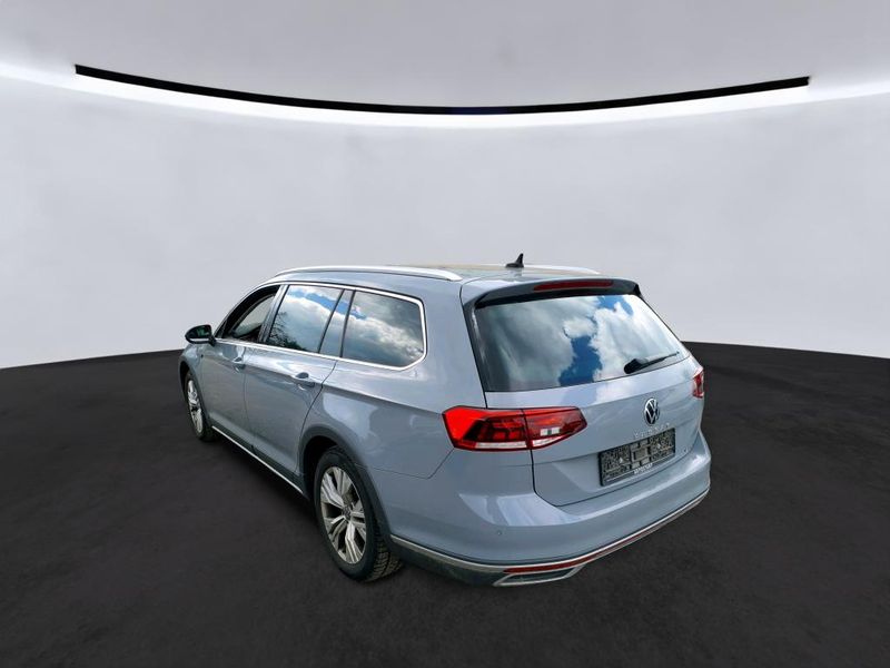 Volkswagen Passat Alltrack 2.0 TDI 4Motion — zdjęcie 14