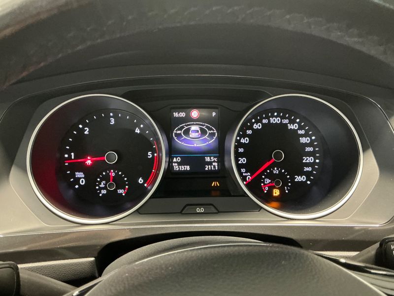 Volkswagen Tiguan 2.0 TDI Highline BlueMotion Tech 2017 – снимка 19