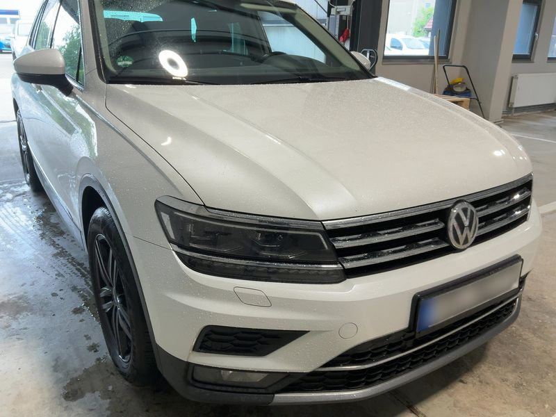 Volkswagen Tiguan 2.0 TDI Highline BlueMotion Tech 2017 – снимка 12