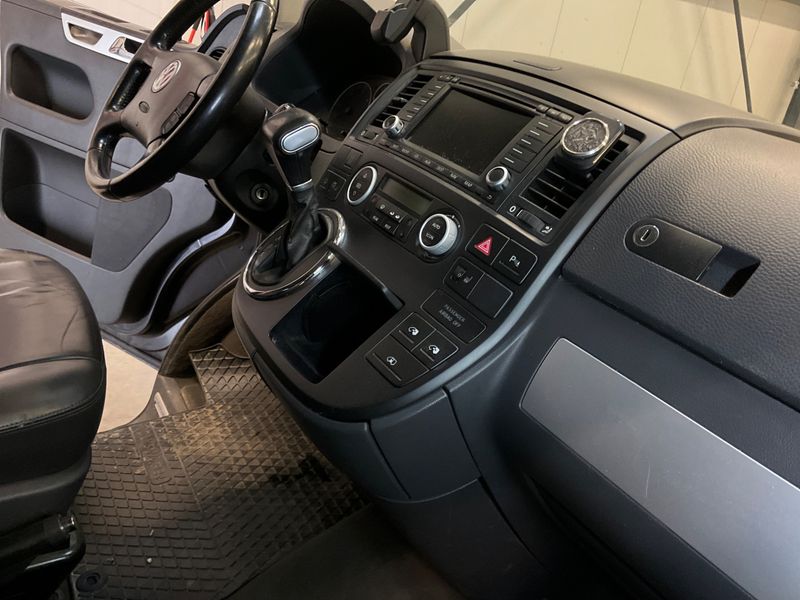 Volkswagen T5 Multivan 2.5 TDI Highline 2007 – снимка 47