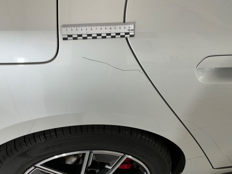 BMW i4 eDrive35 Gran Coupe M Sport 2023 – снимка 22